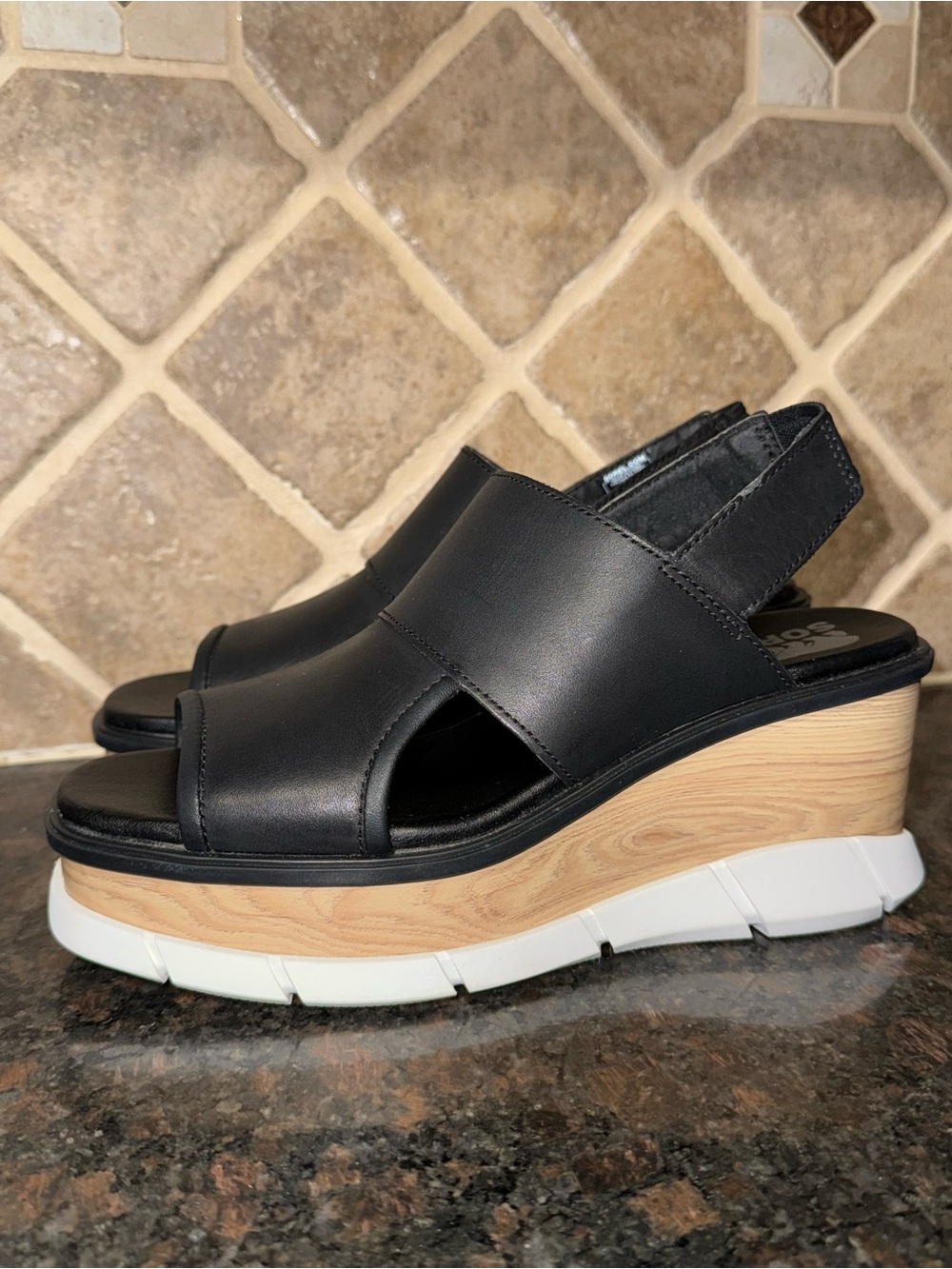SOREL Joanie™ III Slingback Leather Sandal - Picture 3 of 9